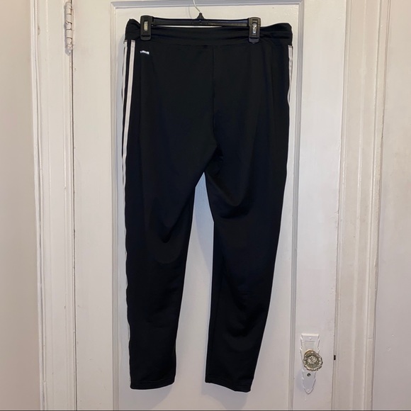 Adidas Women’s Design To Move Pants- Size M&L - Picture 9 of 9